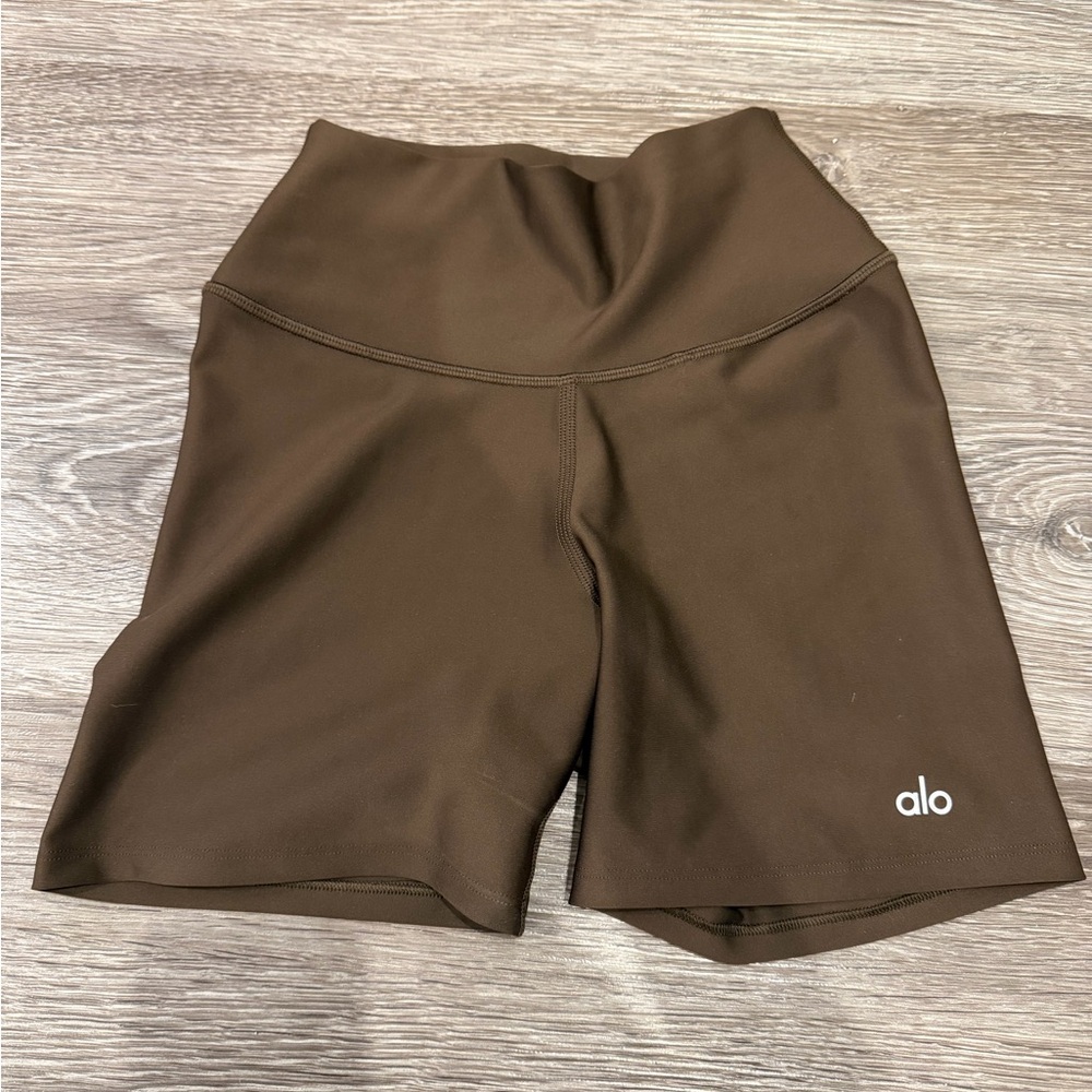 ALO Yoga Women's Chocolate Brown Bike Shorts